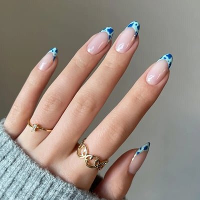 unghie muccate colorate